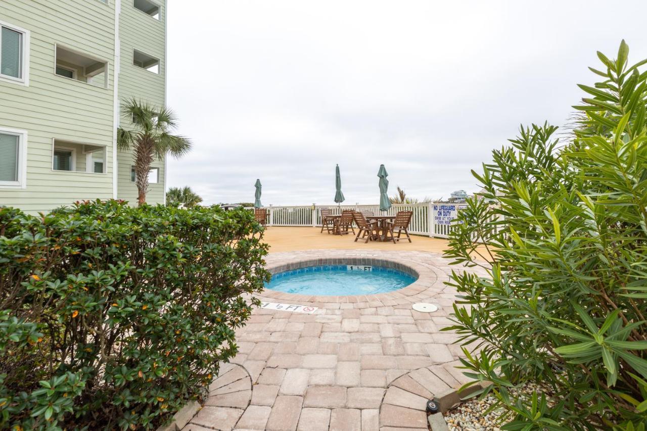 Sands Beach Club Briarcliffe Acres Εξωτερικό φωτογραφία